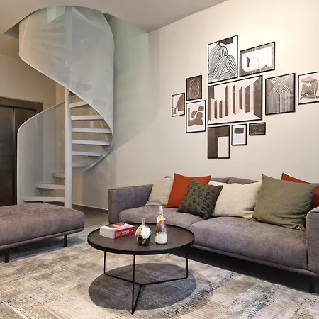 Aeon Residences - In The Heart Of Holiday home *