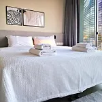 Casa vacanze Aeon Residences - In The Heart Of Paphos