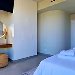 Hébergement de vacances Aeon Residences - In The Heart Of