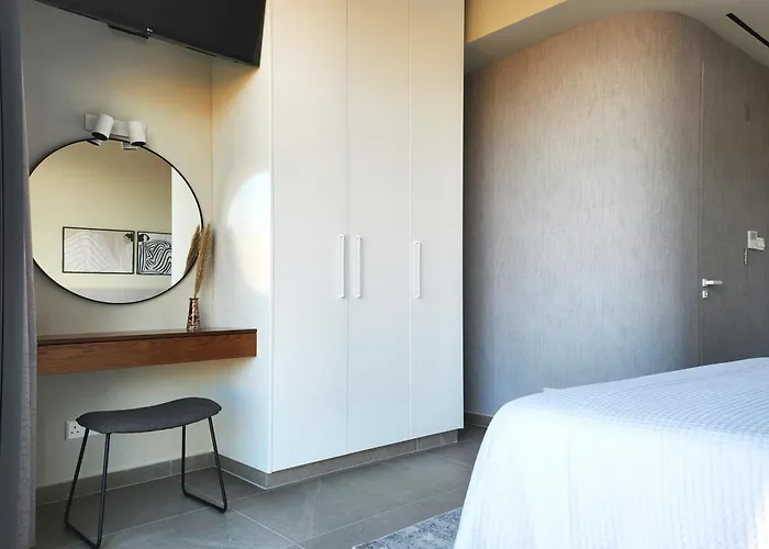 Aeon Residences - In The Heart Of Сasa de vacaciones Paphos