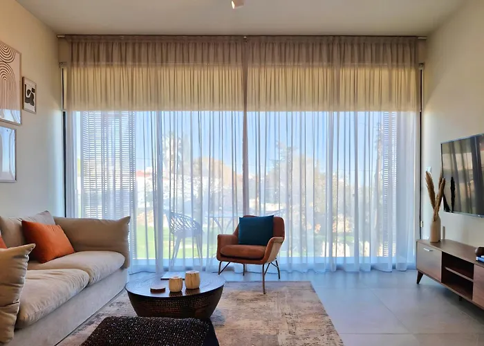 Aeon Residences - In The Heart Of Paphos