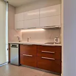 펜션 Aeon Residences - In The Heart Of *