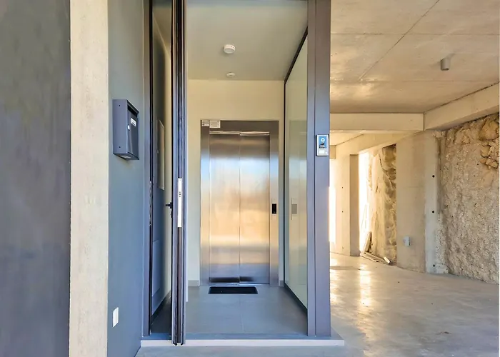 Aeon Residences - In The Heart Of *