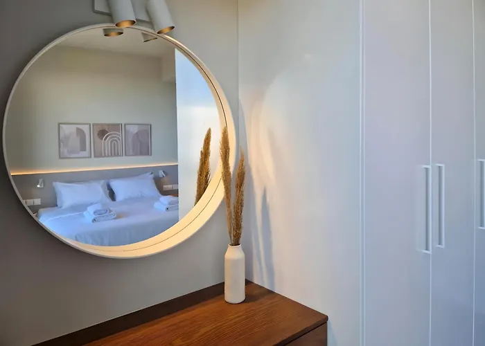 Aeon Residences - In The Heart Of * パ フォス